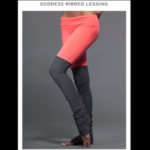ALO Goddess ribbed leggings in coral/grey size S